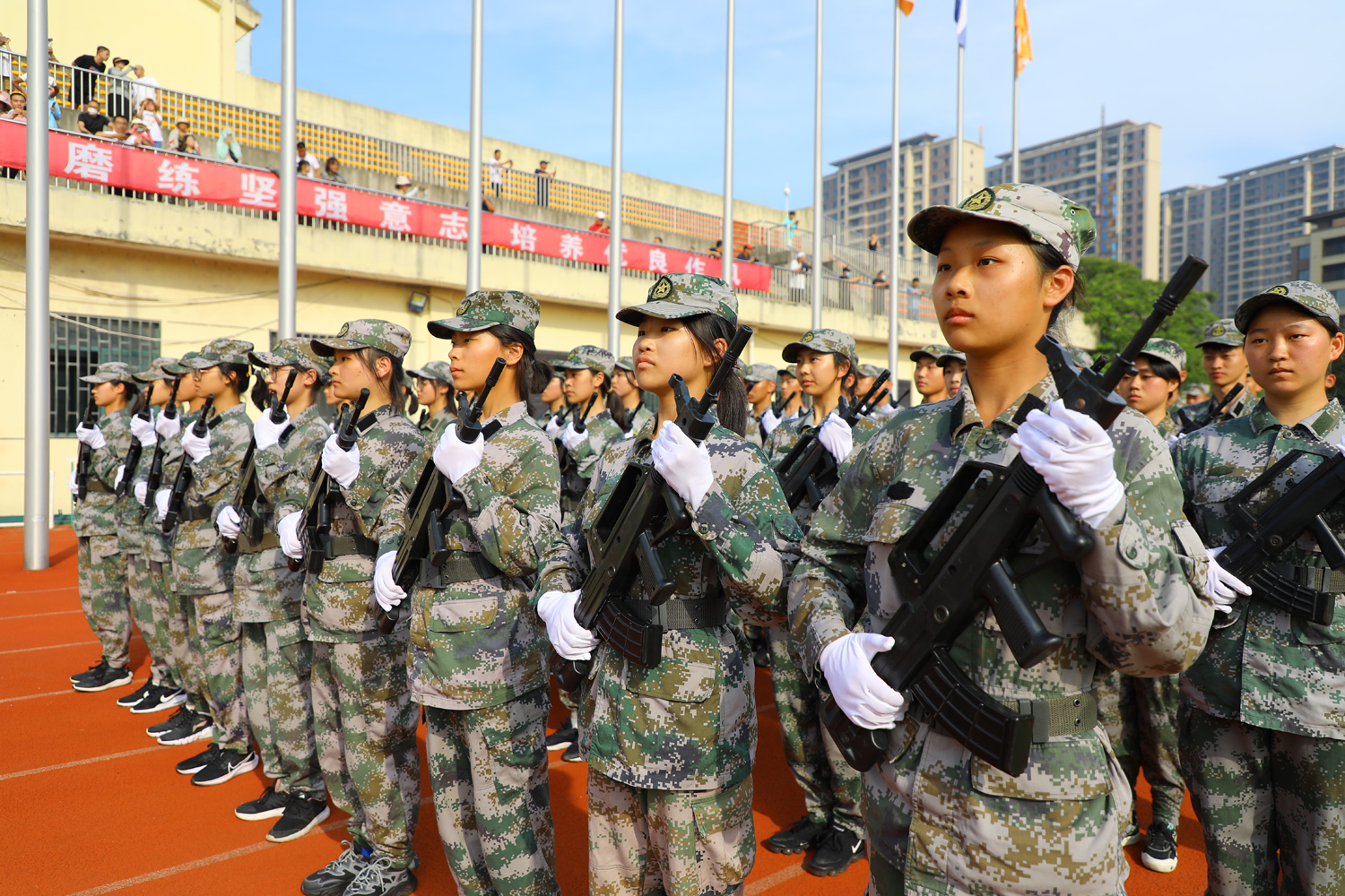 9295cf5afc7e4c0689961124f1f166f2.jpg 9295cf5afc7e4c0689961124f1f166f2.jpg