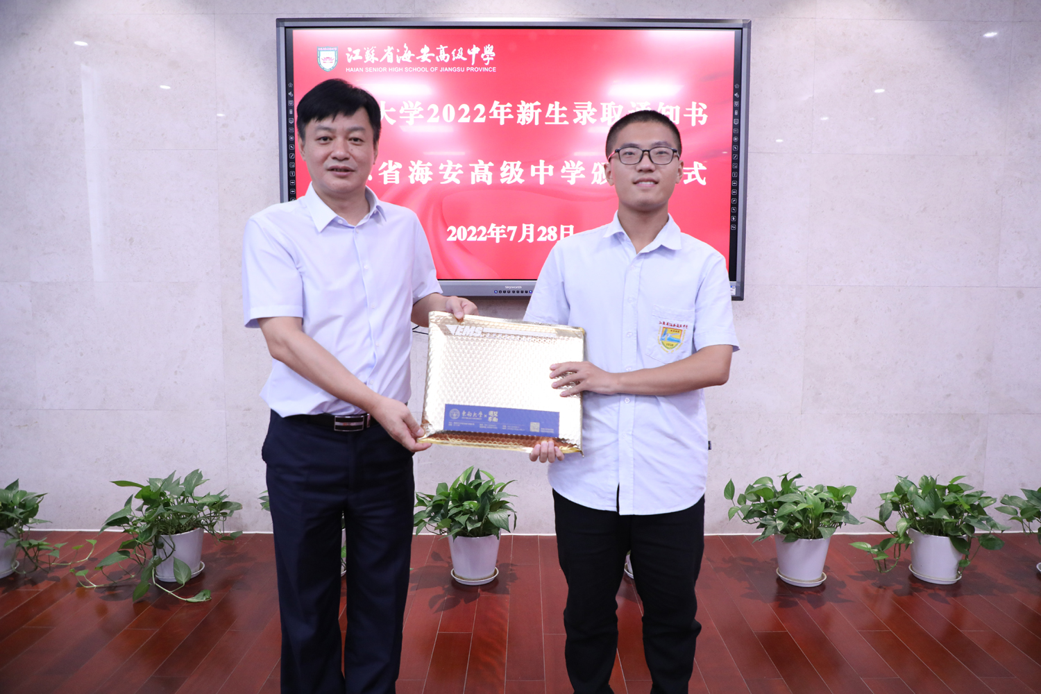 8f583d7ddc9a4333ab6f64ee07f4a468.jpg 8f583d7ddc9a4333ab6f64ee07f4a468.jpg