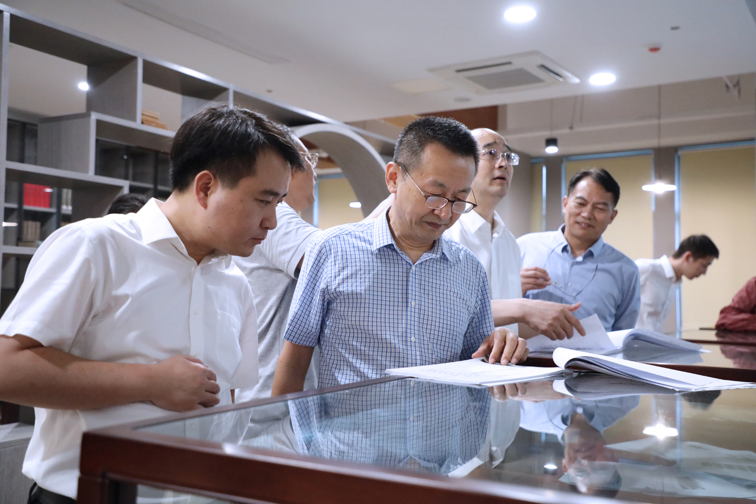 1ad76618f6094e4e87d874fa463ad716.jpg 1ad76618f6094e4e87d874fa463ad716.jpg