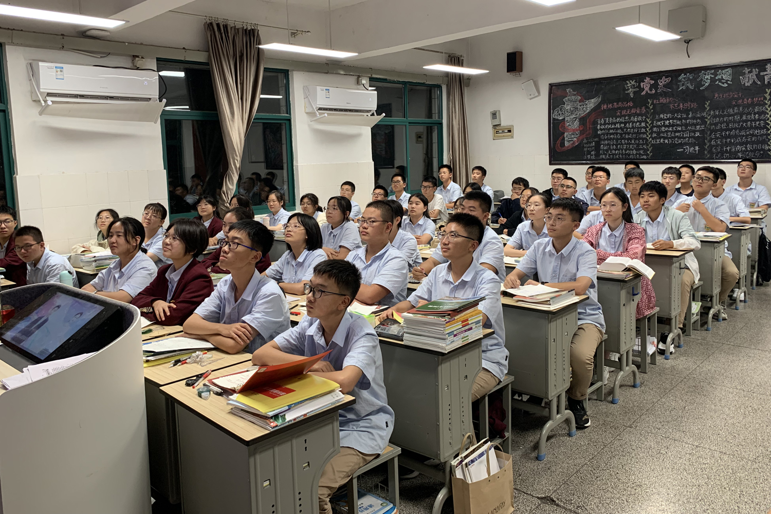 ffcf602305f74b7baf14bb0836ccd361.jpg ffcf602305f74b7baf14bb0836ccd361.jpg