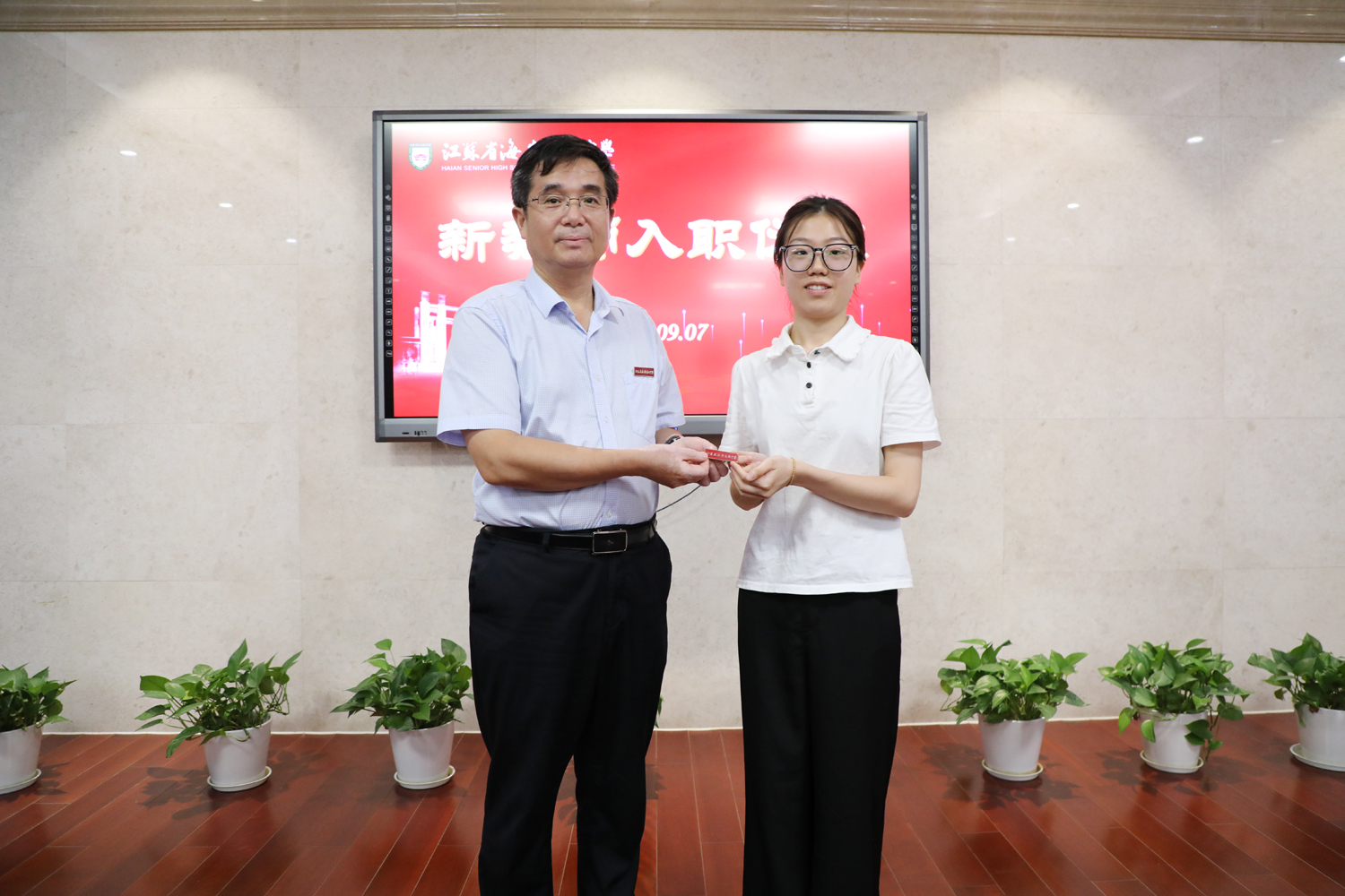 4cb8248114c44d68a955035163fc2126.jpg 4cb8248114c44d68a955035163fc2126.jpg