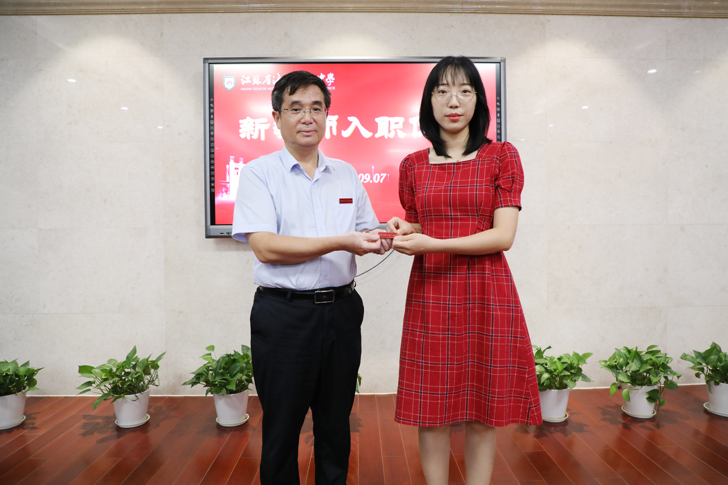 a12c39fbb6754aef9381ef5b5b958359.jpg a12c39fbb6754aef9381ef5b5b958359.jpg