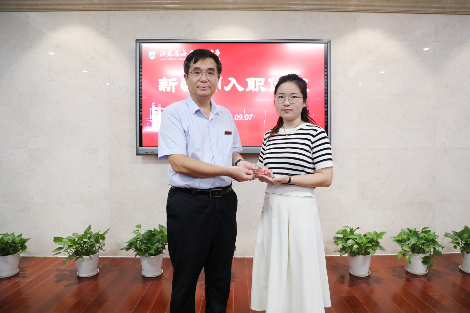 d6d2e879b6f548a8954321d236da1645.jpg d6d2e879b6f548a8954321d236da1645.jpg