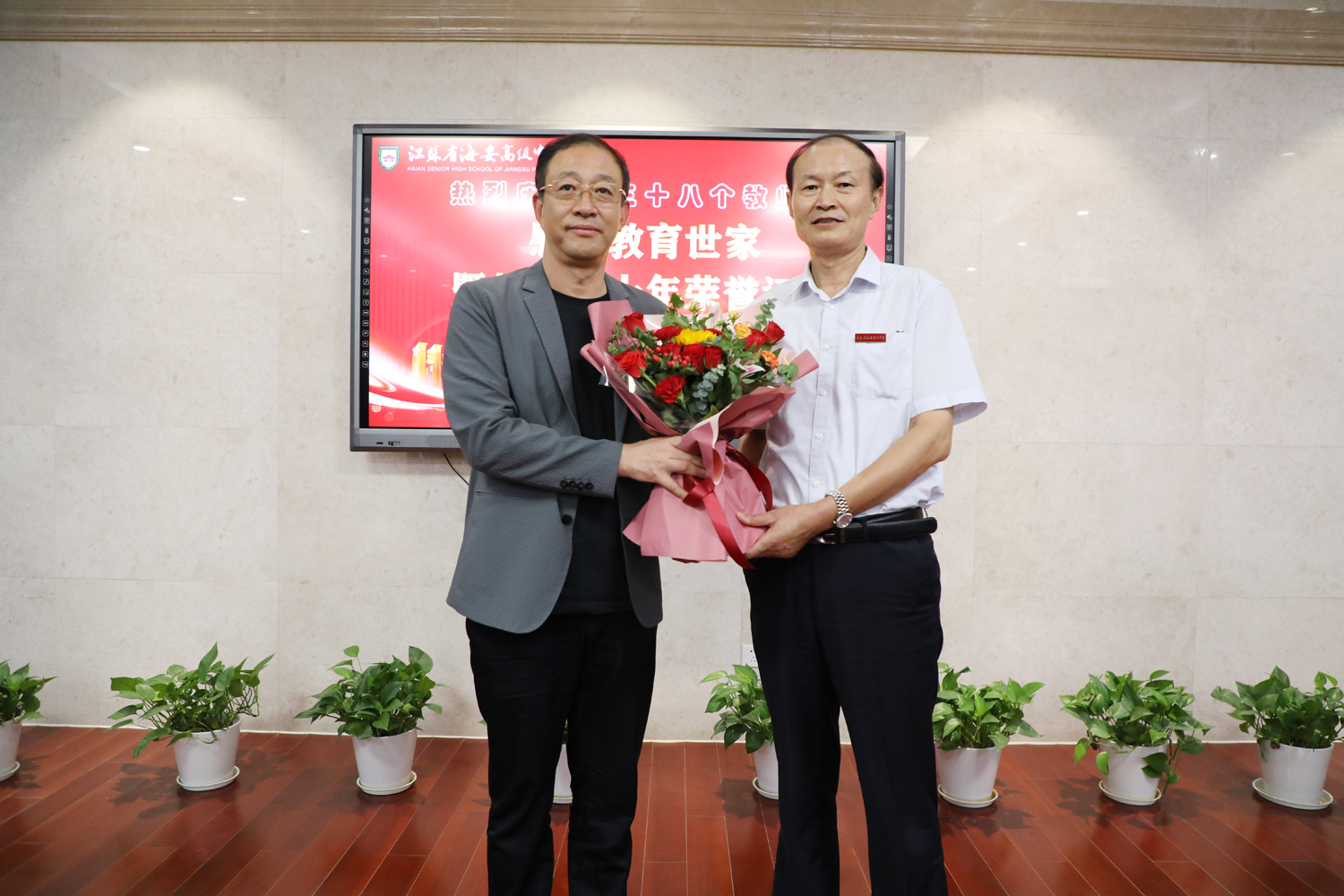 ed761b114e614e7f977a001e4c648284.jpg ed761b114e614e7f977a001e4c648284.jpg