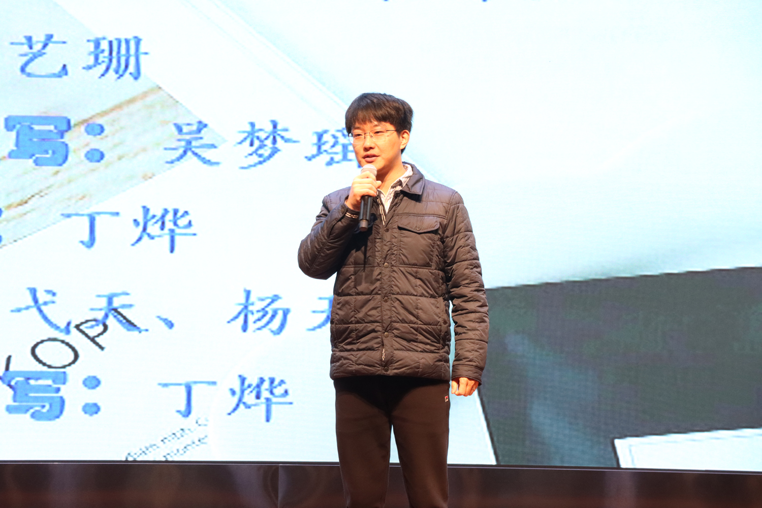 af3d6f41a0af4642bb664f99fc3a2ea7.jpg af3d6f41a0af4642bb664f99fc3a2ea7.jpg