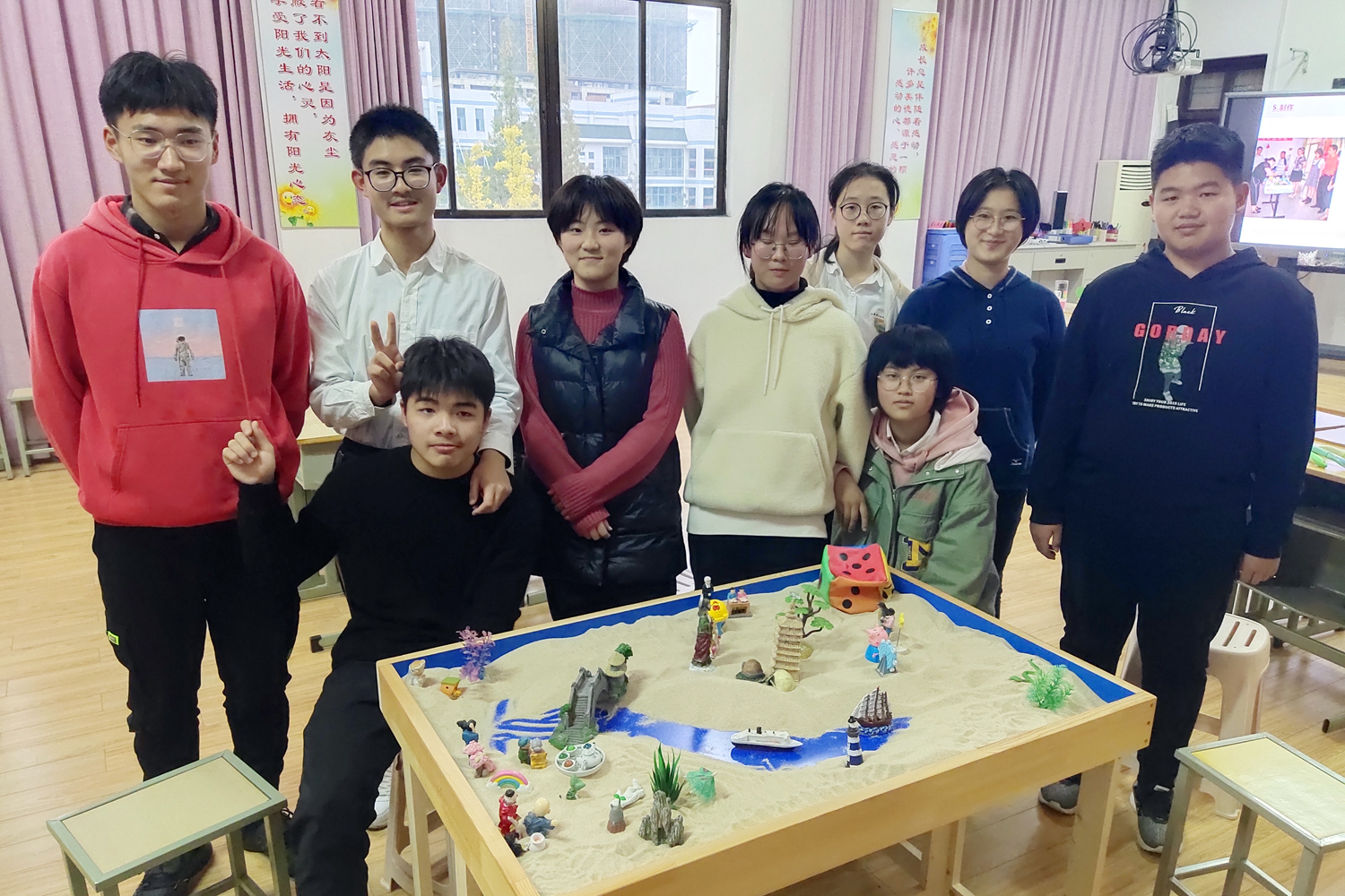 88d3e6c0167549d68475ec5719604492.jpg 88d3e6c0167549d68475ec5719604492.jpg