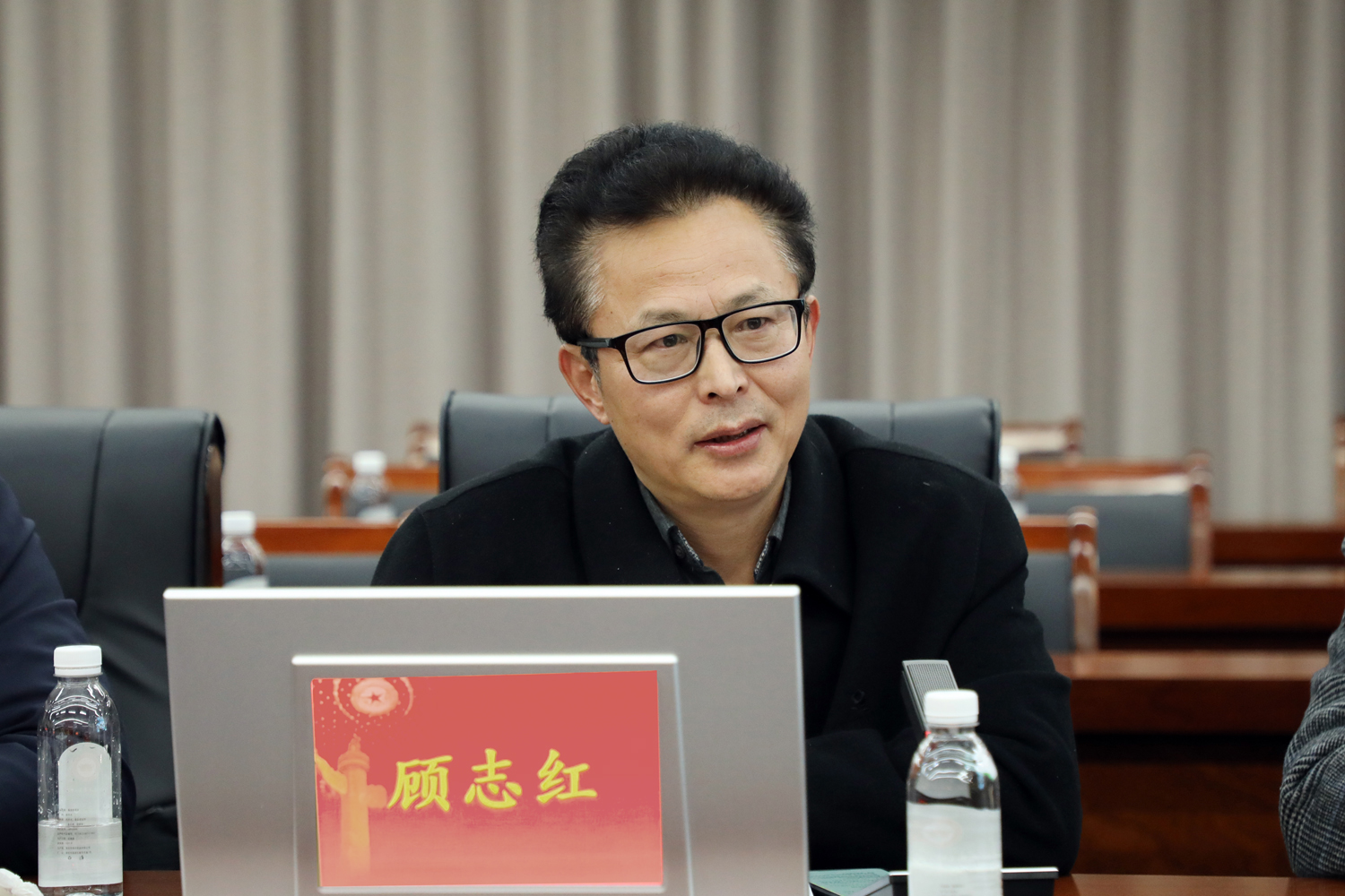 ef8c2c532afc4580b95f69ce648aec36.jpg ef8c2c532afc4580b95f69ce648aec36.jpg