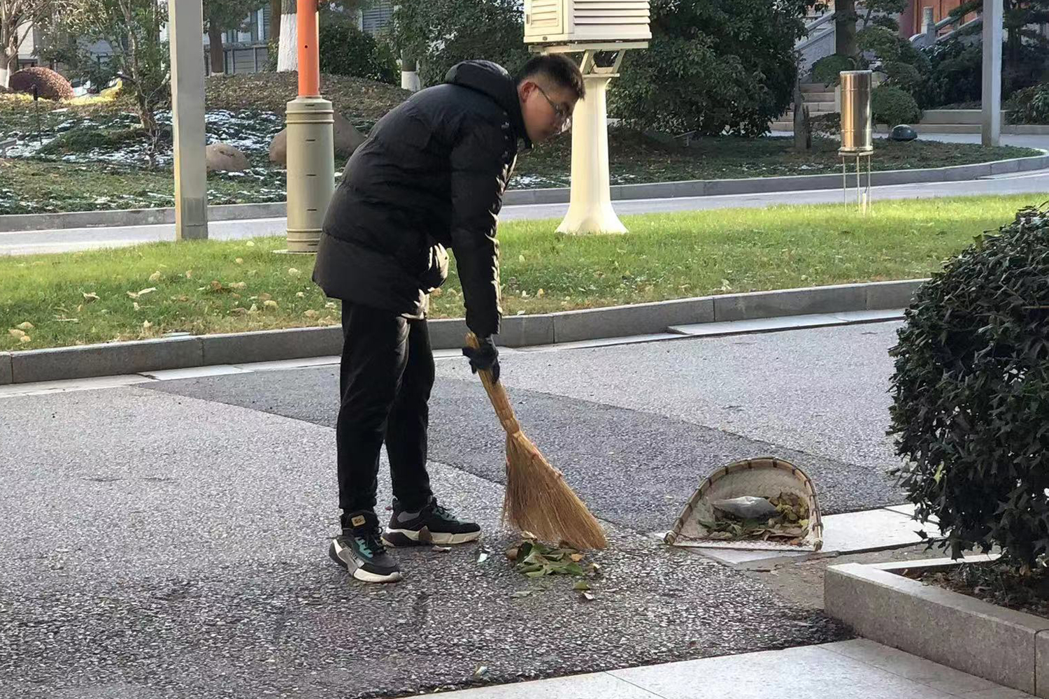 352bbf4681994201b15b86f784f64623.jpg 352bbf4681994201b15b86f784f64623.jpg