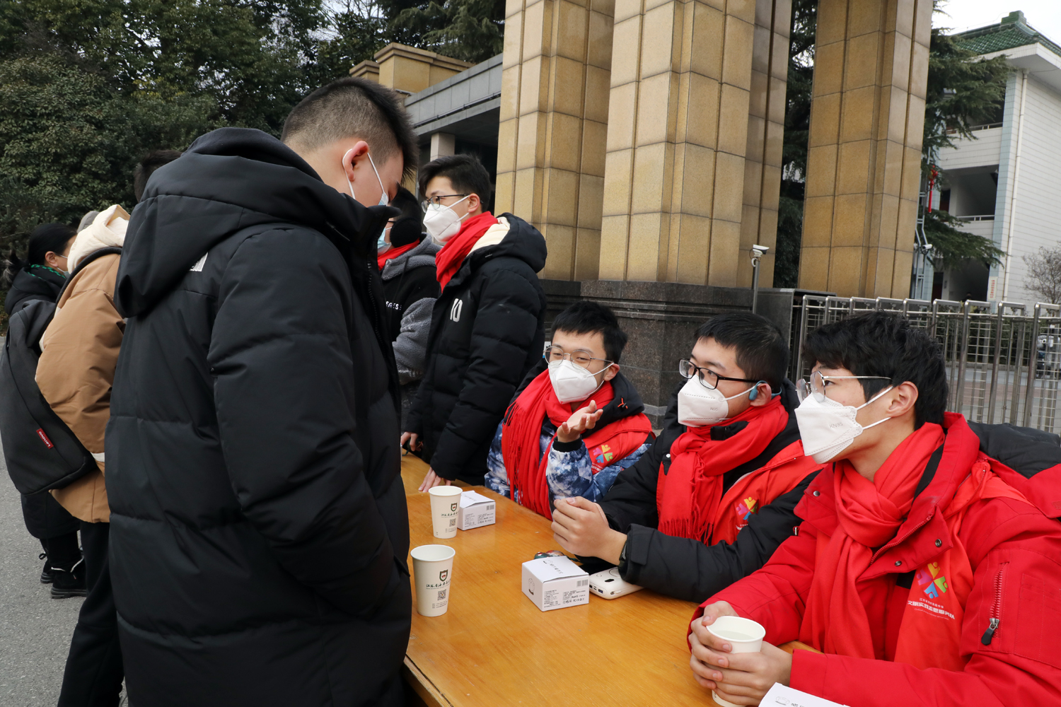 e7ba347e023f464b8608680b09f82b43.jpg e7ba347e023f464b8608680b09f82b43.jpg