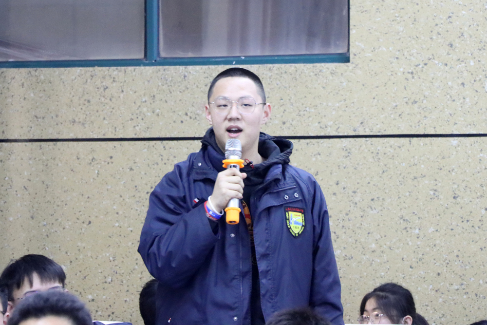 e8c69abea84e45f39db86e0227c0ecad.jpg e8c69abea84e45f39db86e0227c0ecad.jpg