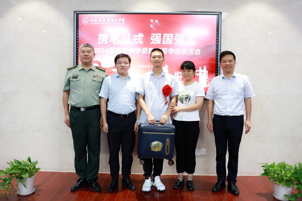 715224cff2b44966807218296a789a1e.jpg 715224cff2b44966807218296a789a1e.jpg