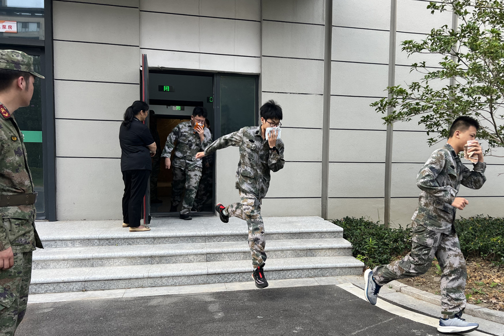 c573c52bb5e94d93b551675790f91503.jpg c573c52bb5e94d93b551675790f91503.jpg