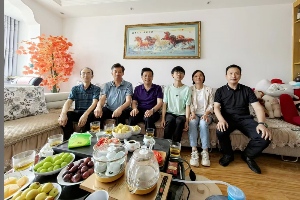 1fa2e93c9ed040bfb843ea874be89d37.jpg 1fa2e93c9ed040bfb843ea874be89d37.jpg