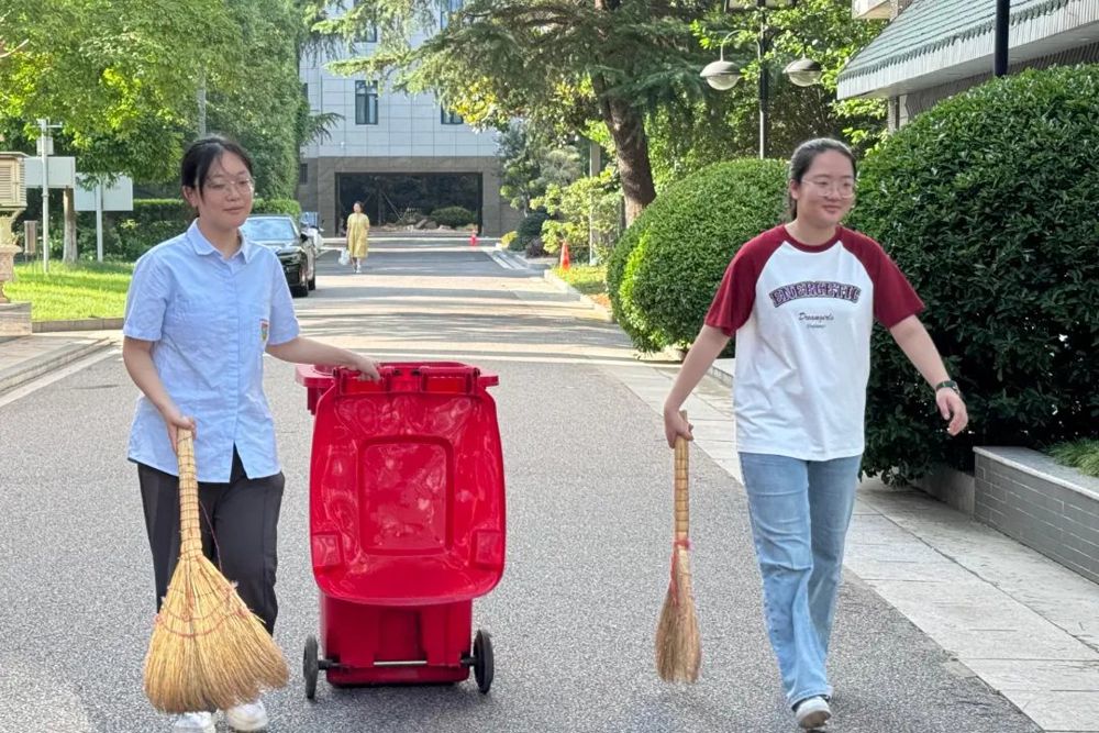 2e0c13cae1604d0cb823e95f6cb6254c.jpg 2e0c13cae1604d0cb823e95f6cb6254c.jpg