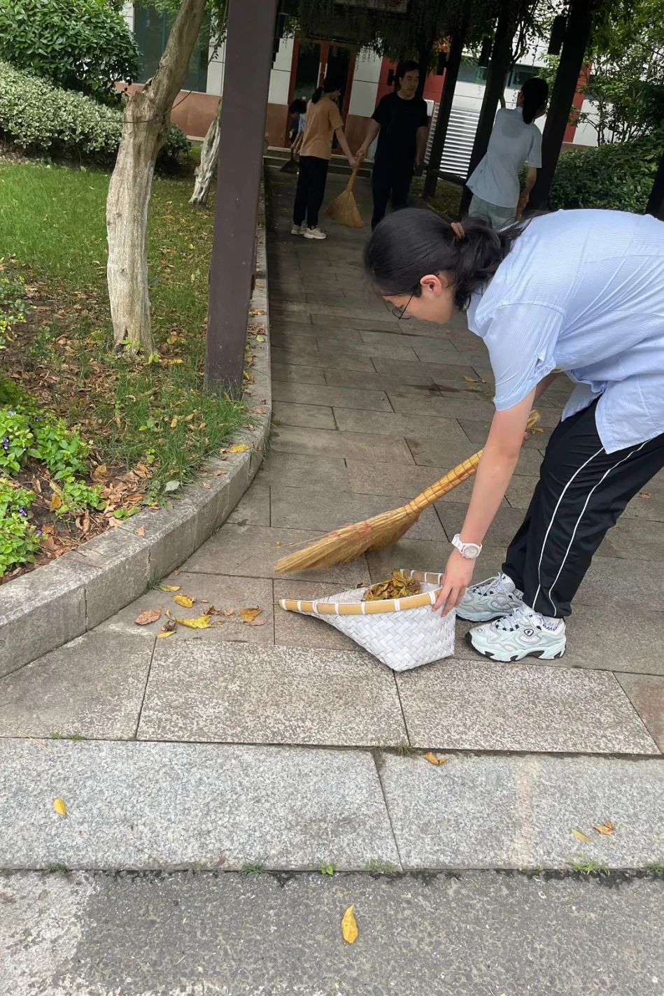 85bc32f690224d8781c965ed08046464.jpg 85bc32f690224d8781c965ed08046464.jpg