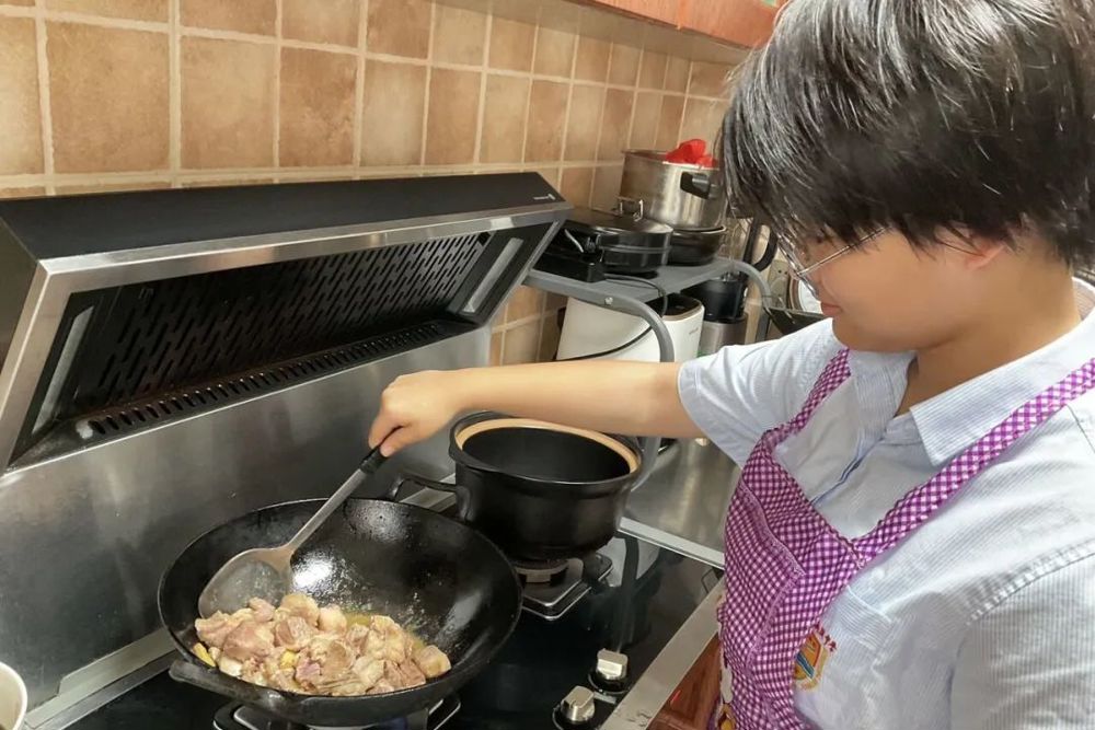 9ec5d461e5a64b358625a228b6195932.jpg 9ec5d461e5a64b358625a228b6195932.jpg